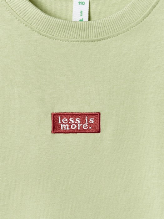 футболка оверсайз с вышивкой для мальчиков из россии вид сбоку