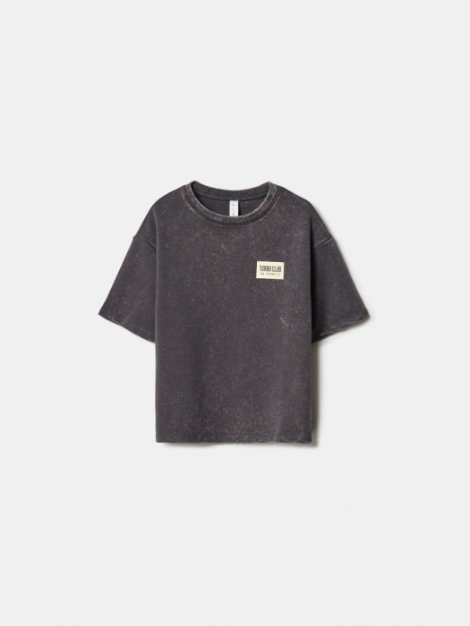 футболка оверсайз со стиркой и принтом для мальчиков по цене 1199 руб вид справа