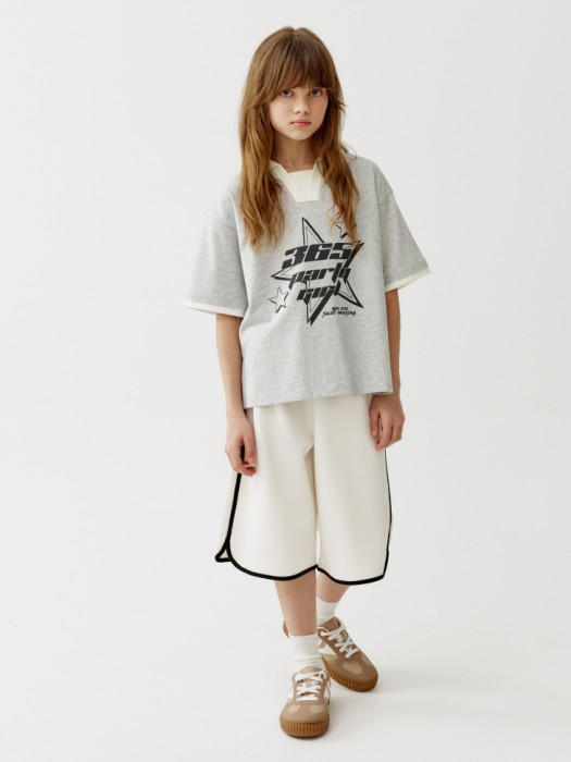 футболка оверсайз в спортивном стиле для девочек от бренда sela вид слева