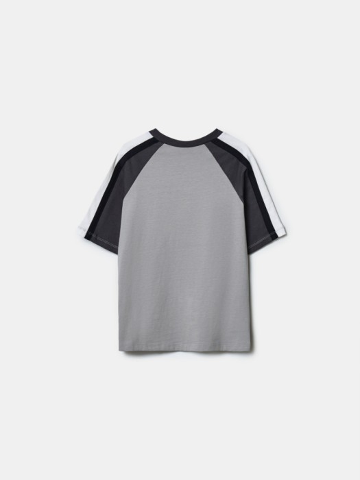 футболка оверсайз в спортивном стиле для мальчиков из хлопка спереди