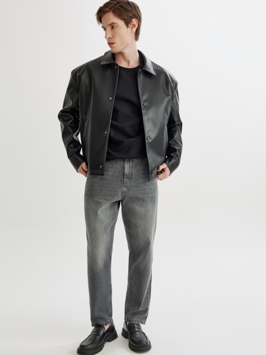 футболка оверсайз от бренда sela вид слева