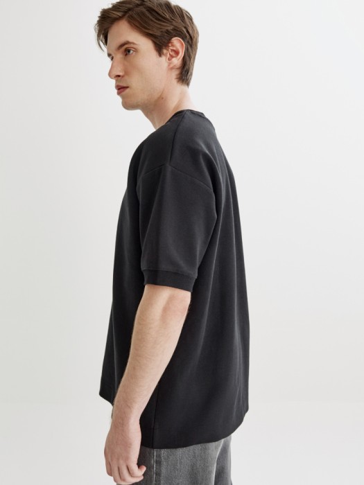 футболка оверсайз по цене 1999 руб вид справа