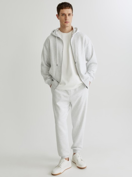 футболка оверсайз от бренда sela вид слева