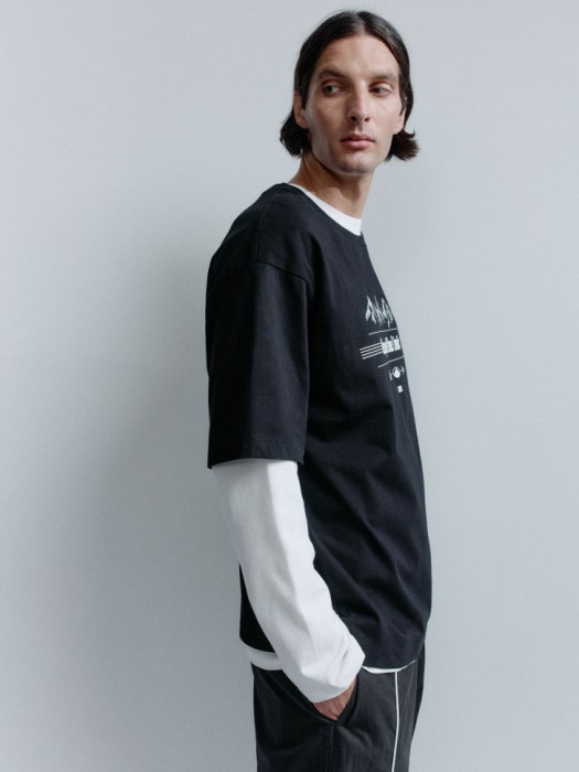 футболка oversize fit с принтом по цене 999 руб вид справа