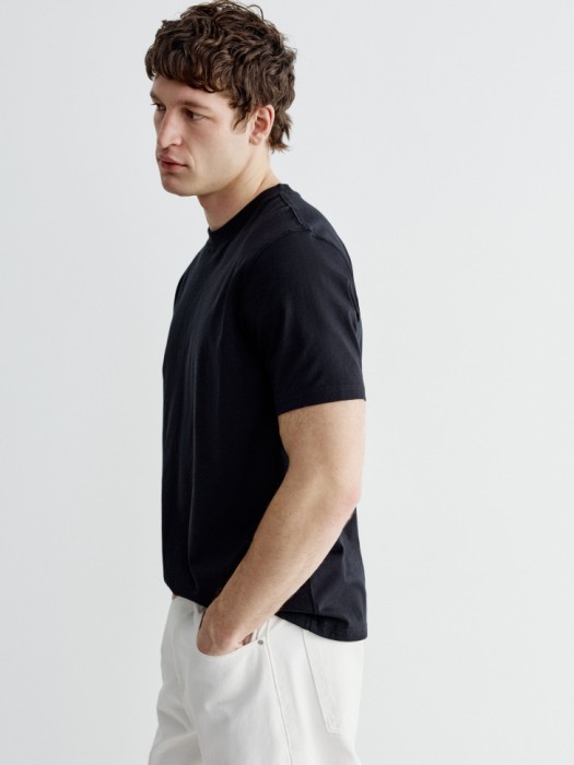 футболка питер прямого кроя из россии вид сбоку