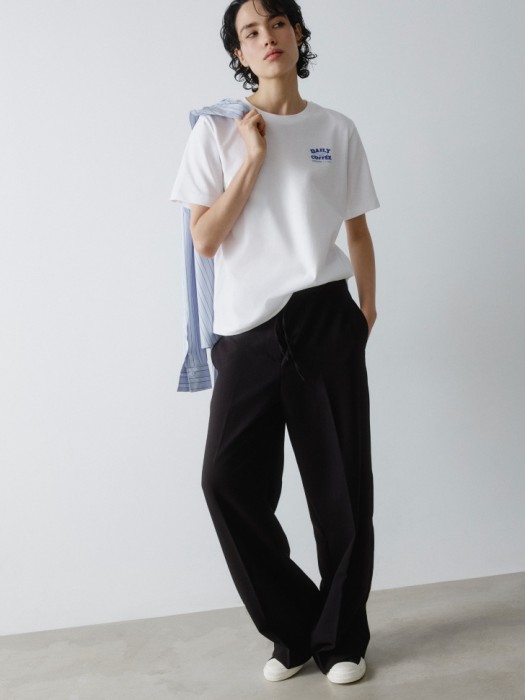 футболка с объемным принтом от бренда sela вид слева