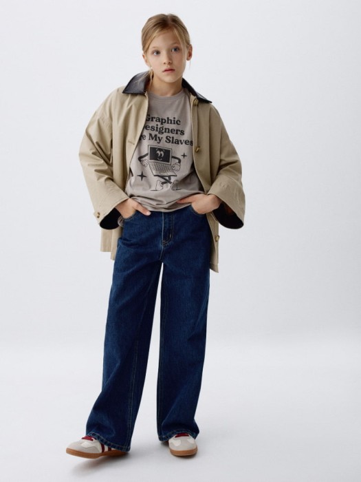 футболка с принтом для девочек от бренда sela вид слева