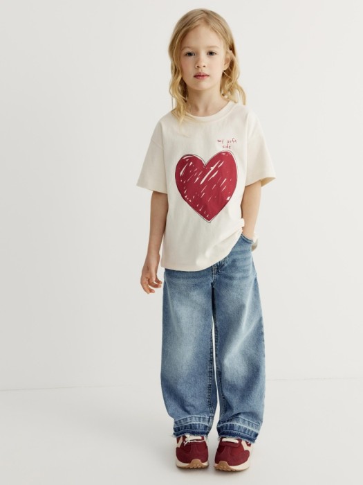 футболка с принтом для девочек от бренда sela вид слева