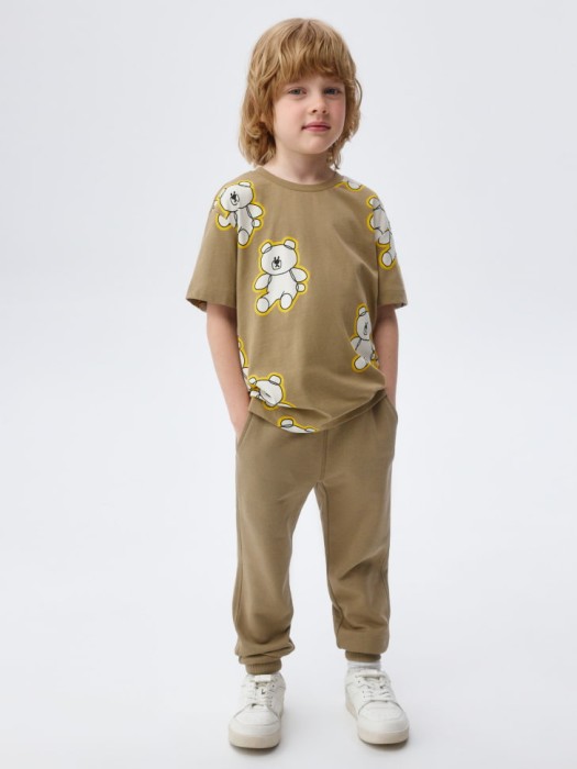 футболка с принтом для мальчиков от бренда sela вид слева