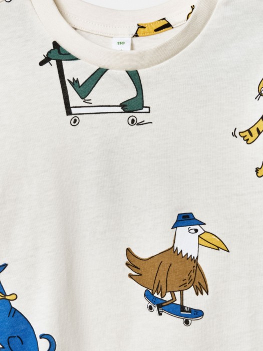 футболка с принтом для мальчиков по цене 599 руб вид справа