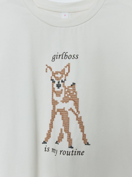 футболка с принтом и вышивкой из линейки  young из хлопка спереди