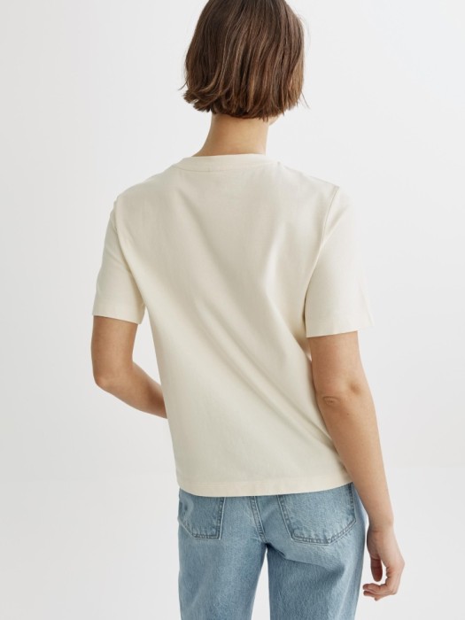 футболка с принтом по цене 1599 руб вид справа