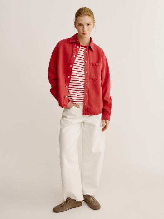 футболка в полоску прямого кроя от бренда sela вид слева