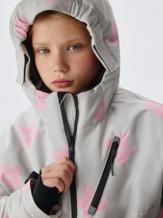 горнолыжная куртка из технологичной мембранной ткани drytex® для девочек из россии вид сбоку