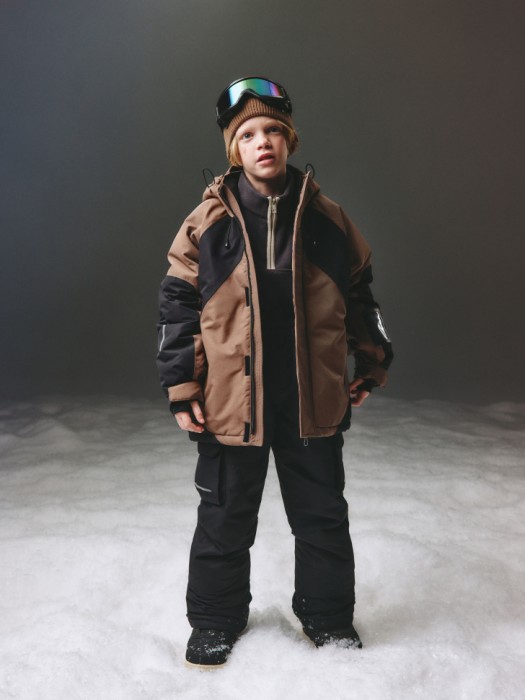 горнолыжная куртка из технологичной мембранной ткани drytex® для мальчиков из россии вид сбоку