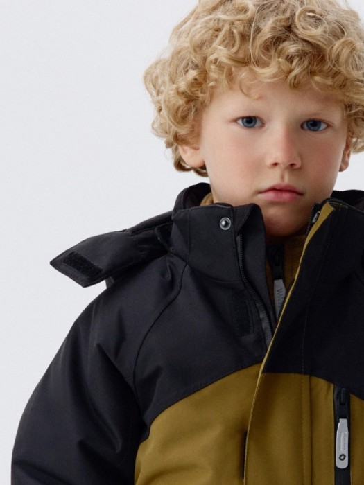 горнолыжный комбинезон из технологичной мембранной ткани drytex® для мальчиков из россии вид сбоку