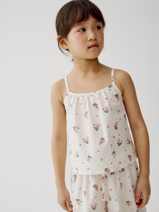 хлопковая пижама с принтом для девочек от бренда sela вид слева