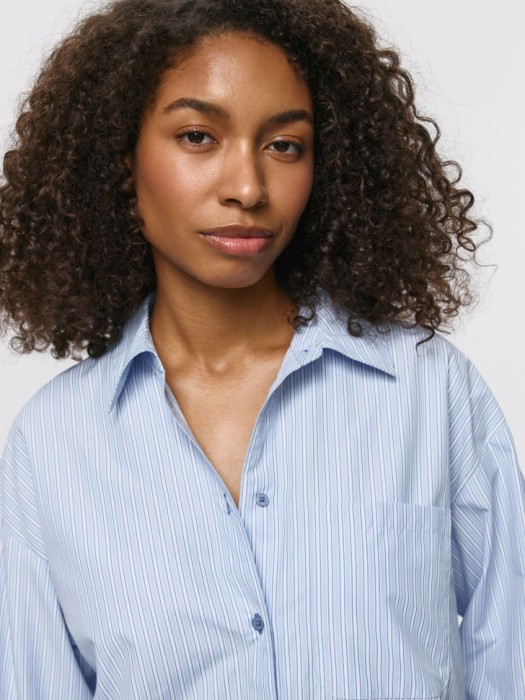 хлопковая рубашка оверсайз по цене 1299 руб вид справа