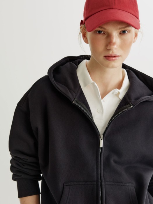 худи из футера из россии вид сбоку