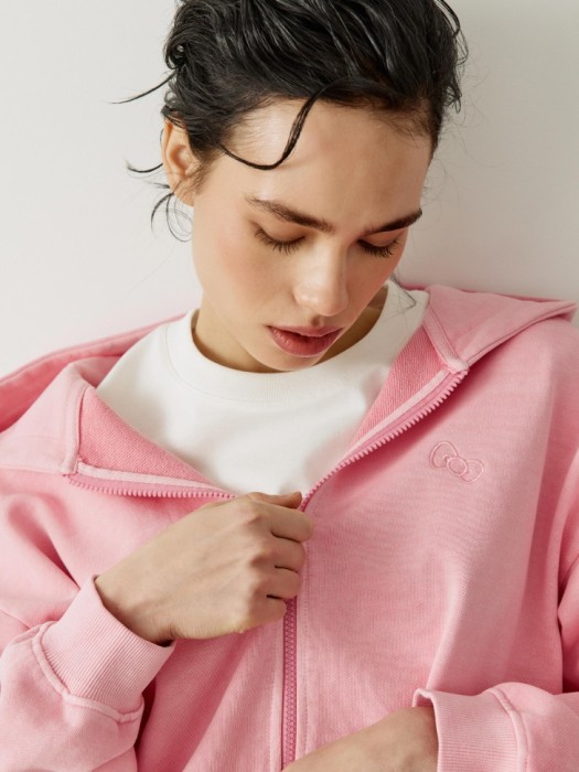 худи на молнии с принтом hello kitty из россии вид сбоку