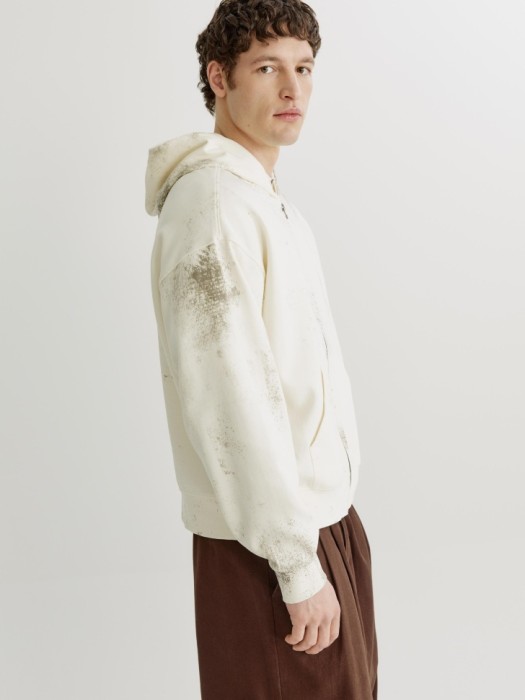 худи оверсайз на молнии с принтом из россии вид сбоку