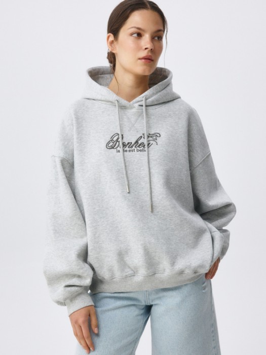 худи оверсайз с вышивкой из россии вид сбоку