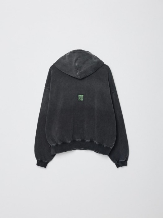 худи oversize fit из коллекции  х vasilinciaga из россии вид сбоку