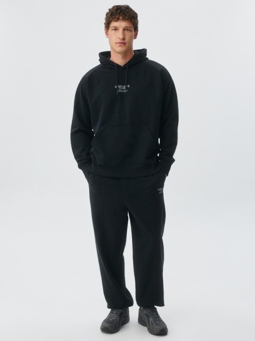 худи oversize fit с принтом от бренда sela вид слева
