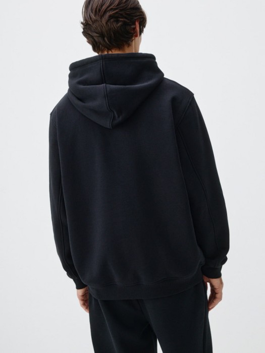 худи regular fit из футера из россии вид сбоку