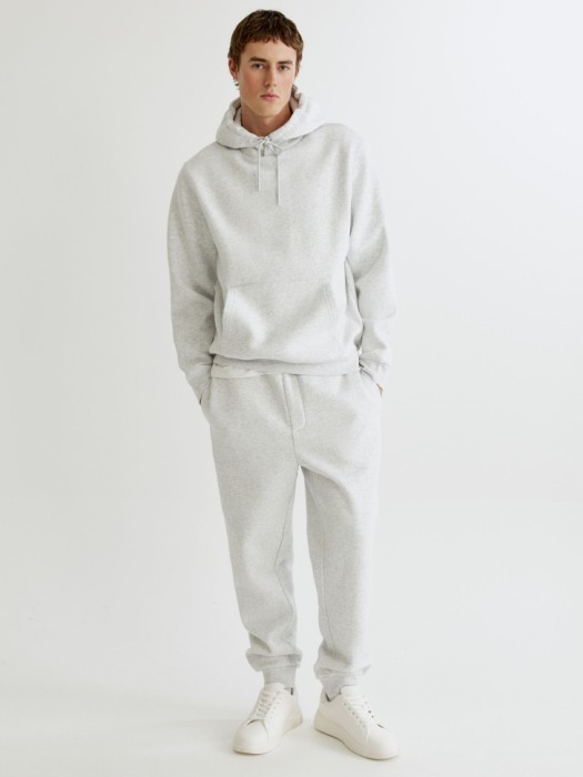 худи regular fit из футера от бренда sela вид слева