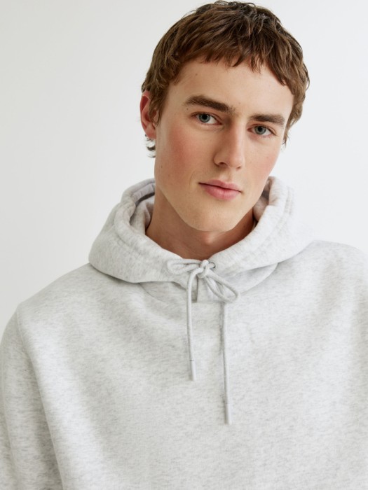 худи regular fit из футера по цене 3299 руб вид справа