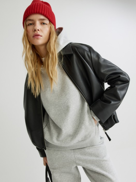 худи с небольшой вышивкой 4610517396303 фотография