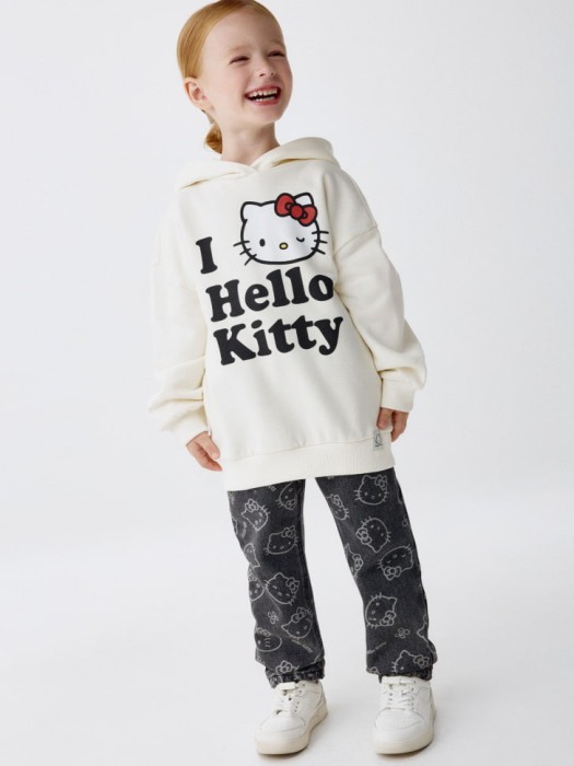 худи с принтом hello kitty для девочек от бренда sela вид слева