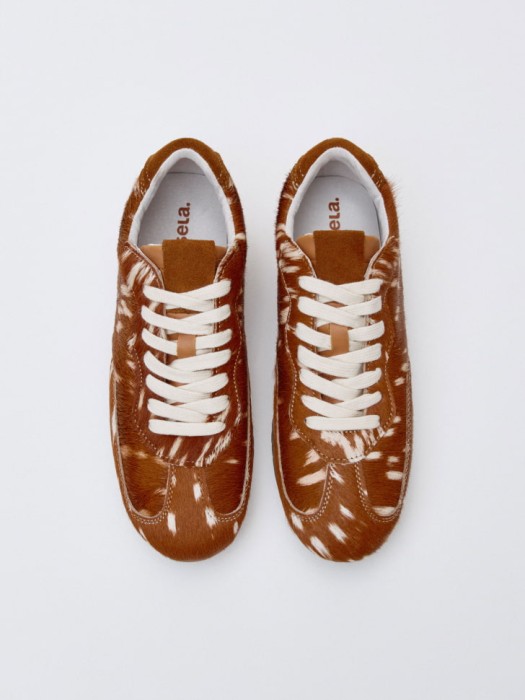 кеды из меха пони и замши универсального стиля с лицевой стороны