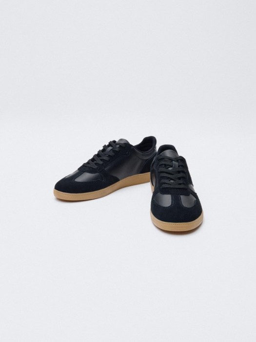 кеды из натуральной кожи по цене 6999 руб вид справа