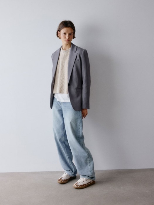 кеды из натуральной замши и меха пони по цене 6999 руб вид справа