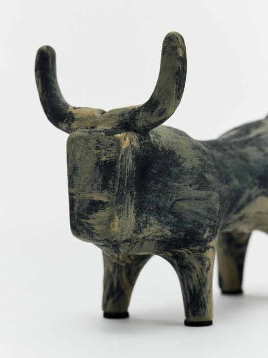 керамическая статуэтка от бренда sela вид слева