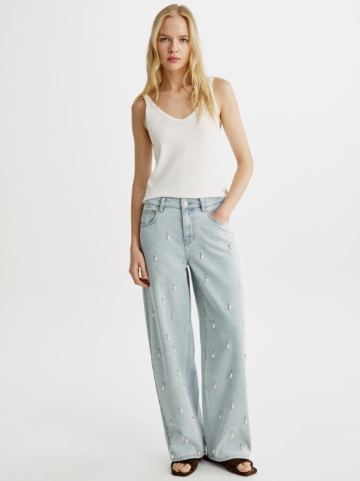 классические прямые джинсы с декором 4640611400415 фотография