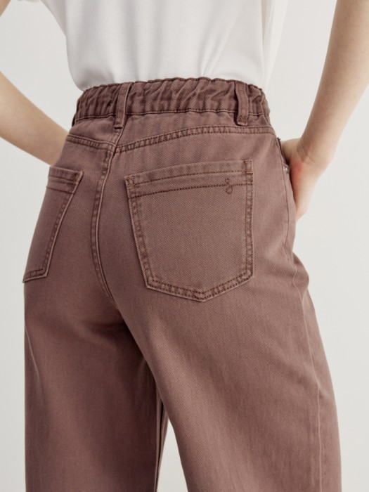 классические прямые джинсы с кулиской из россии вид сбоку