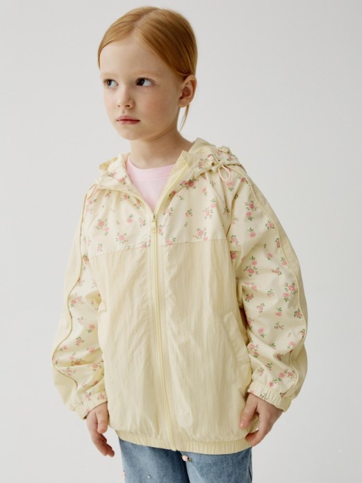 комбинированная ветровка с капюшоном для девочек 4610517575173 фотография