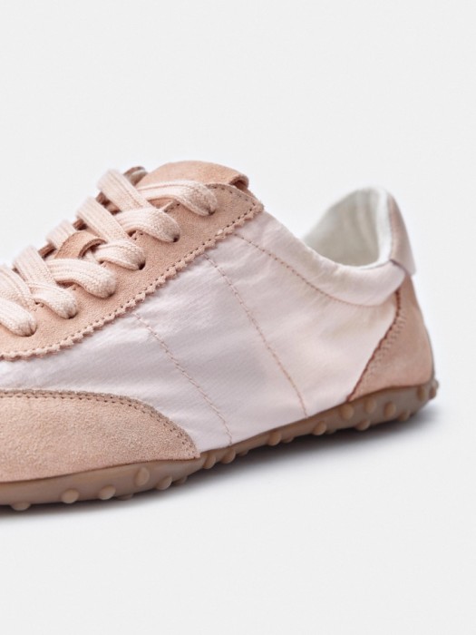 комбинированные кеды из натуральной замши, кожи и текстиля из россии вид сбоку