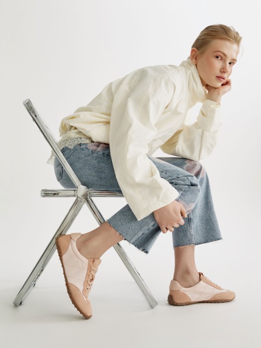 комбинированные кеды из натуральной замши, кожи и текстиля из хлопка спереди