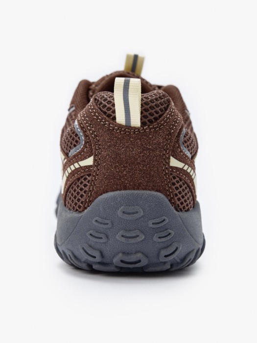 комбинированные кроссовки для девочек из россии вид сбоку