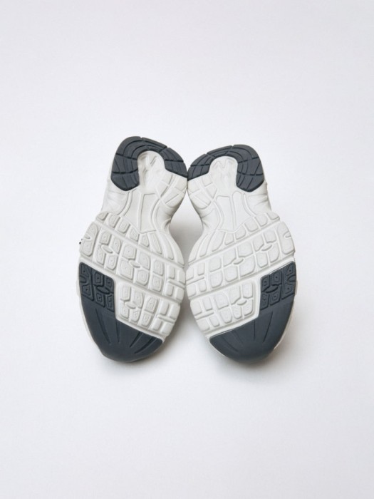 комбинированные кроссовки для мальчиков для детского возраста с изнаночной стороны