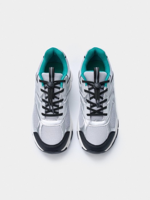 комбинированные кроссовки для мальчиков от бренда sela вид слева