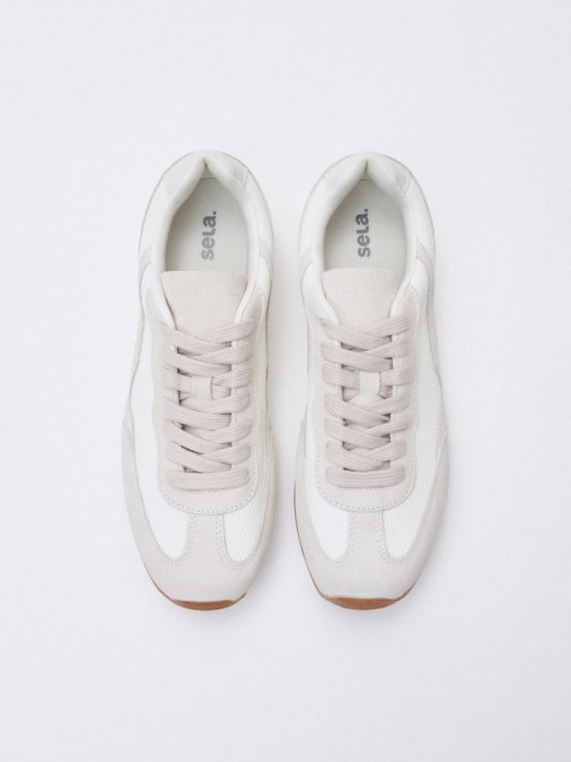 комбинированные кроссовки из натуральной замши от бренда sela вид слева