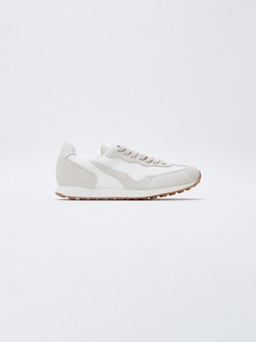 комбинированные кроссовки из натуральной замши из россии вид сбоку