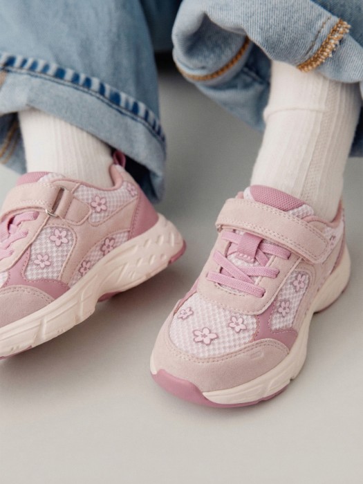 комбинированные кроссовки с декором для девочек 4610517606396 фотография