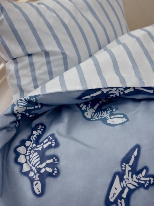 комплект детского постельного белья без простыни 140х200 от бренда sela вид слева