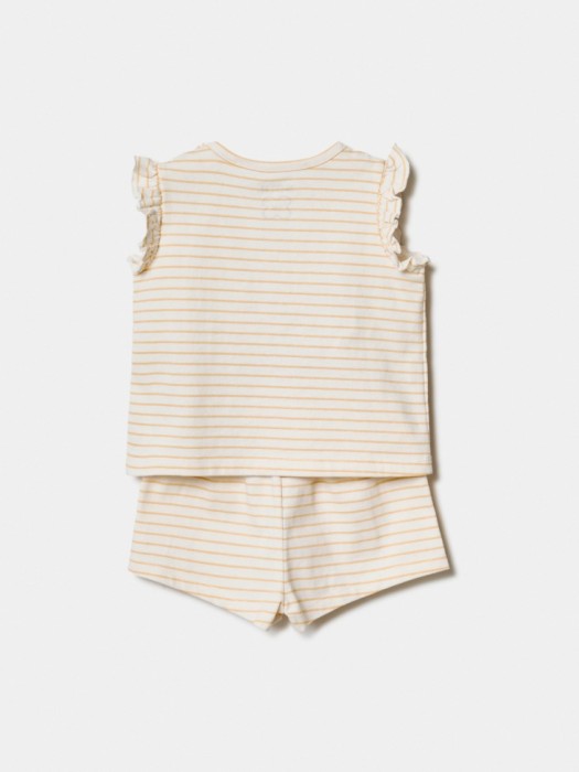 комплект из блузки и шорт для малышей из россии вид сбоку